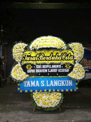 Papan Bunga Duka di Kaubun