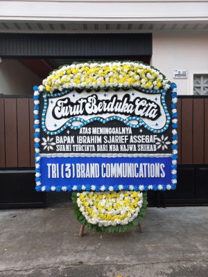 Papan Bunga Duka di Kaubun